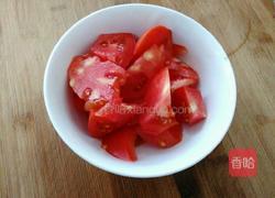 番茄炒茄子的做法图解1