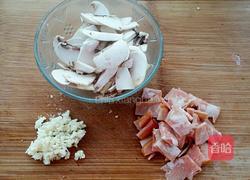 奶油蘑菇意面的做法图解1