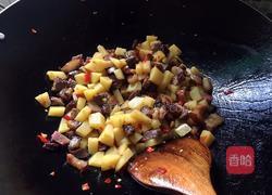 腊肉炒土豆的做法图解8