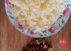 红枣银耳枸杞汤的做法图解3