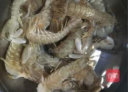 微波炉皮皮虾的做法图解1