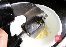 蒜泥大虾的做法图解2