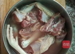 蘑菇烧鸡的做法图解1