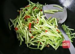 炒地瓜梗的做法图解5