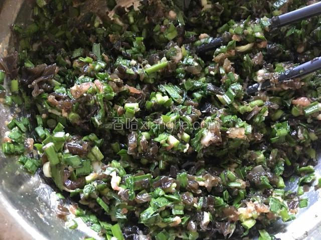 沿一个方向搅拌均匀。