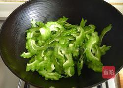素炒苦瓜的做法图解4