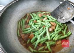 豇豆红烧肉的做法图解11