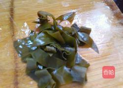 海带炖鸭汤的做法图解2