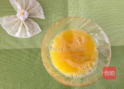 芹菜胡萝卜炒鸡蛋的做法图解3