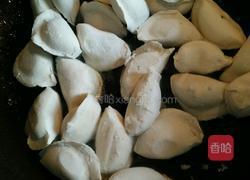 快手煎饺的做法图解2