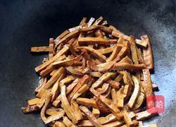 香干炒火腿肠的做法图解4