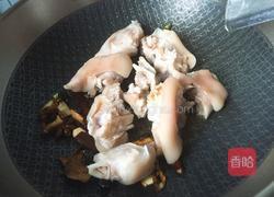黄豆烧猪蹄的做法图解12