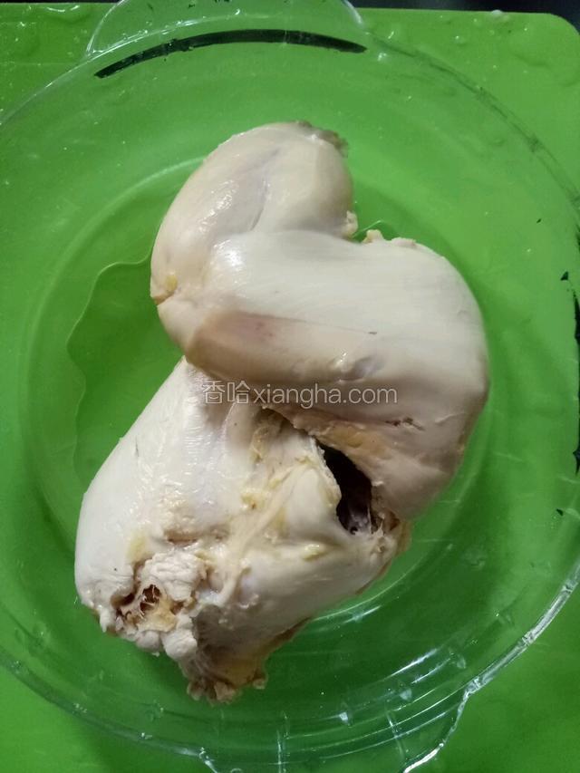 捞起，洗去浮物，沥干水。