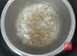 虾肉馄饨的做法图解1