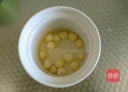 薏米红豆莲子粥的做法图解3