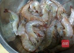 干炸虾仁的做法图解1