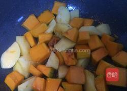 土豆炖南瓜的做法图解6