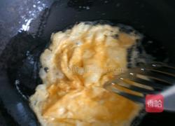 西瓜皮炒蛋的做法图解5