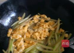 西瓜皮炒蛋的做法图解7