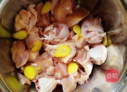 新疆沙湾大盘鸡的做法图解1