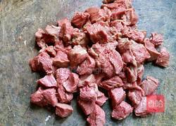 酱爆牛肉粒的做法图解2