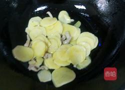 白菜土豆片的做法图解3