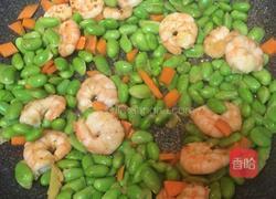虾仁毛豆的做法图解3