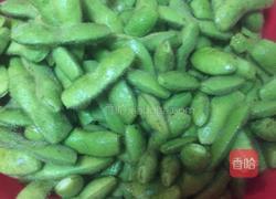 香糟毛豆的做法图解1