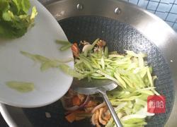 肉片炒西芹的做法图解12