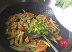 肉片炒西芹的做法图解13
