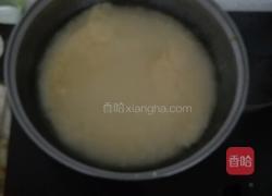 牛奶粥的做法图解2
