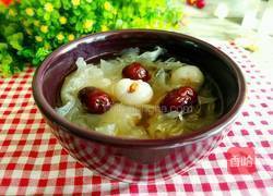 银耳桂圆红枣汤的做法图解5