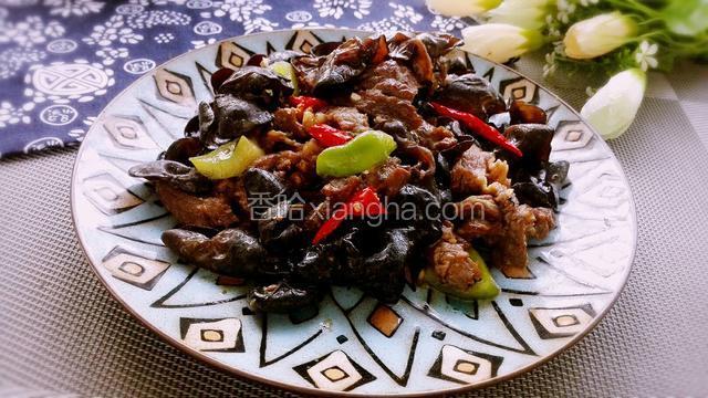 木耳炒牛肉