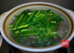 猪血韭菜汤的做法图解5