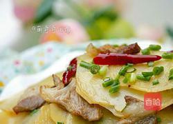 土豆炒肉片的做法图解1