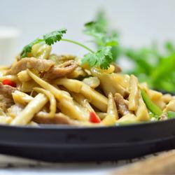 杏鲍菇小炒肉的做法[图]