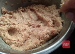小青在穿小肉圆的做法图解2