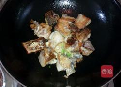 青椒炒鱼块的做法图解5