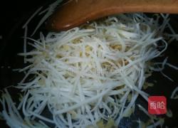 白萝卜丝汤的做法图解4