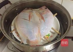 清蒸深海红斑鱼的做法图解4