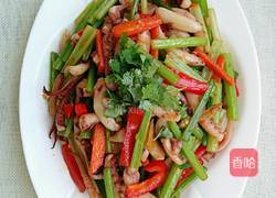西芹炒鱿鱼的做法图解8