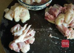 松茸炖鸡的做法图解2