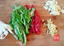 青椒炒羊肉的做法图解2