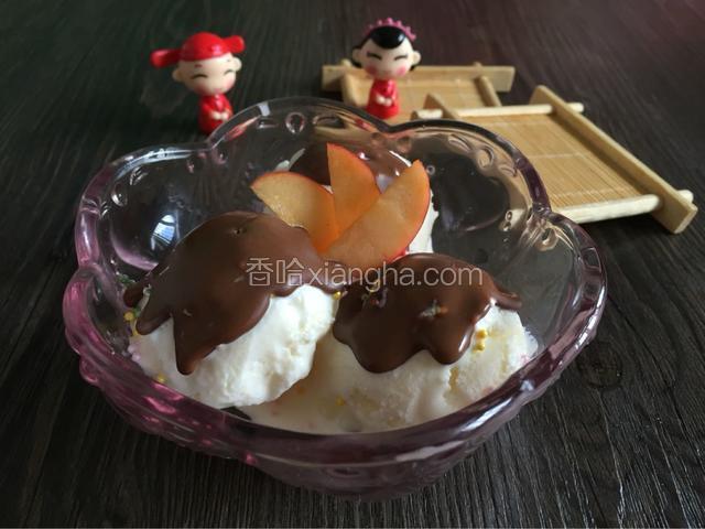 加入融化的巧克力形成脆脆的脆皮味道也很好哦！