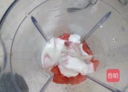 酸奶西瓜奶昔的做法图解5