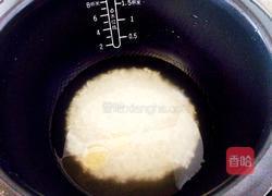 香肠焖米饭的做法图解1