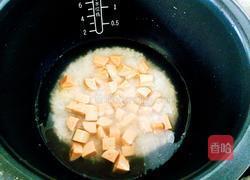 香肠焖米饭的做法图解2