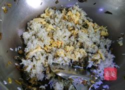 酸菜炒饭的做法图解6