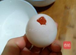 五彩咸蛋糯米的做法图解3