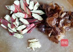 秋葵木耳的做法图解2